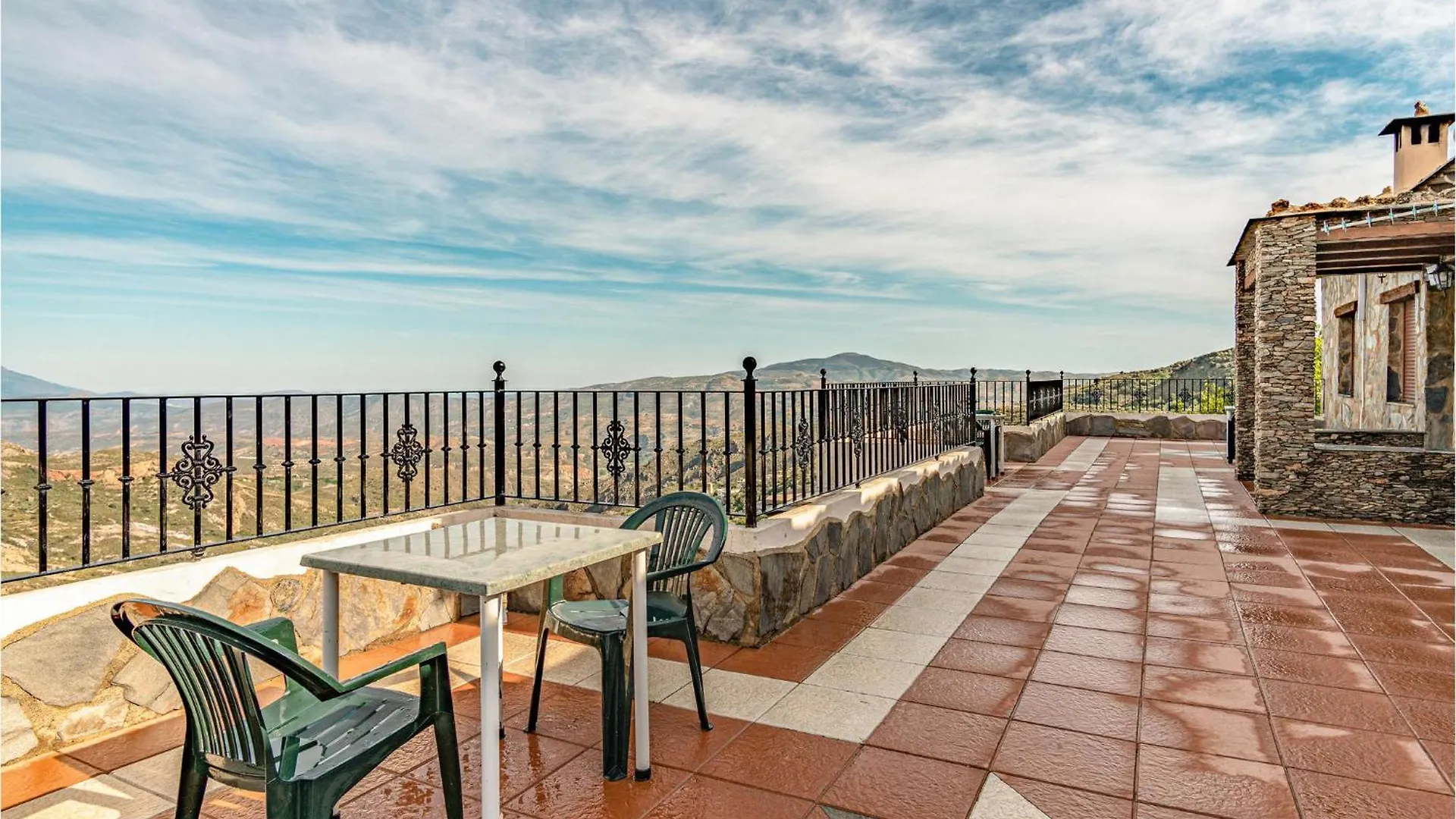 1 Bedroom Awesome Home In Mecina Bombarón Hiszpania